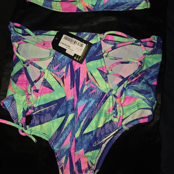 Rave Wonderland Razors Edge Rave Set - Picture 2 of 5